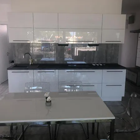 Front Balatonboglár